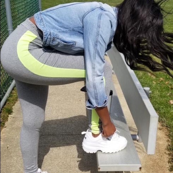 Women’s Comfy Jumpsuit - Picture 8 of 16